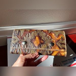 Vintage Hand Stiched All Leather  Wallet  Tooled Laredo Embossed with Snap.